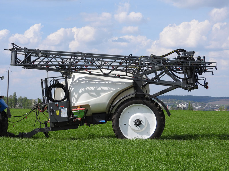 Опрыскиватель прицепной АТЛАНТ 4200-28,32,36